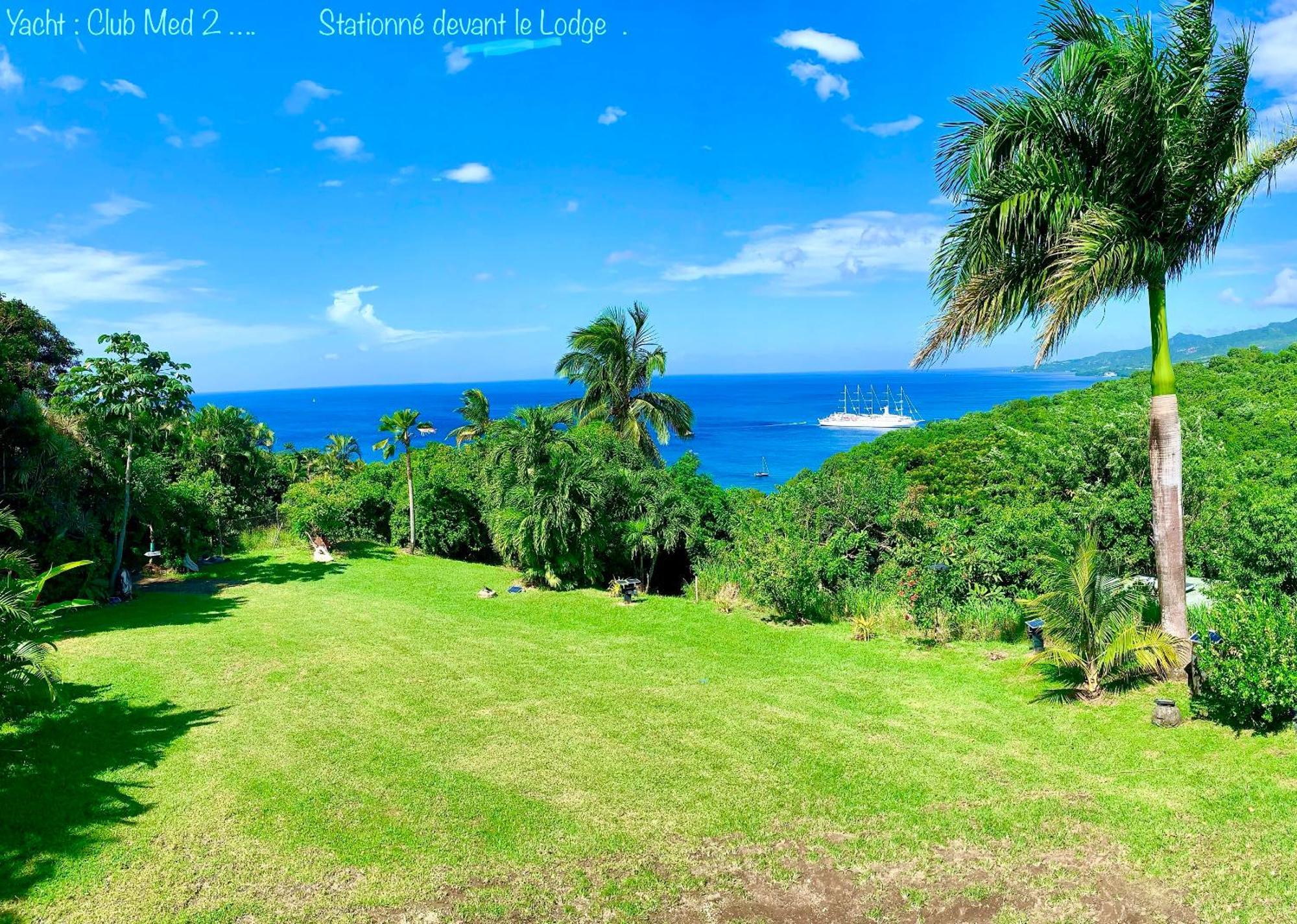 Lodge Colibris Piscine Privee Vue Panoramique Mer Et Montagne Pelee , 500 M Plage Dans Un Parc , Calme Assure Ideal Pour Decouvrir Le Nord Caraibes Le Carbet Bagian luar foto